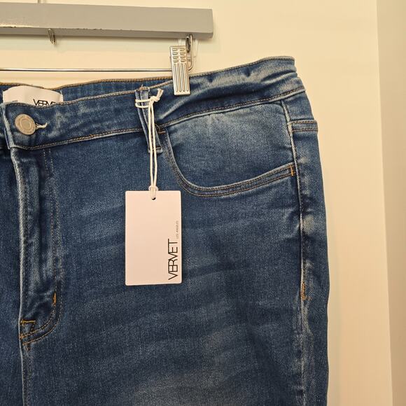 Vervet Jeans Women's Size 22 XXL Amber Mid Rise Skinny Distressed Raw Hem NWT - Picture 2 of 8